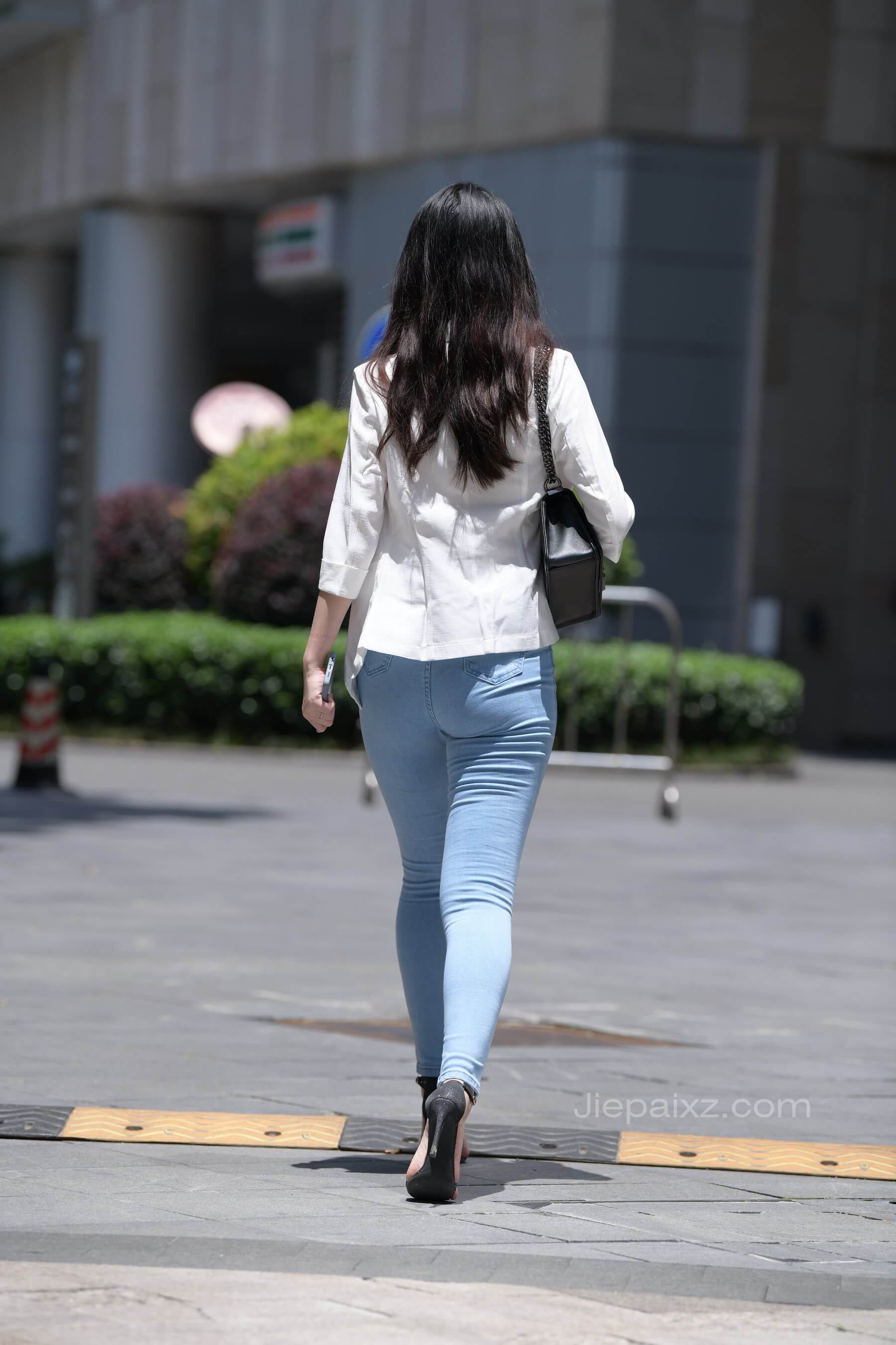 02.JPG