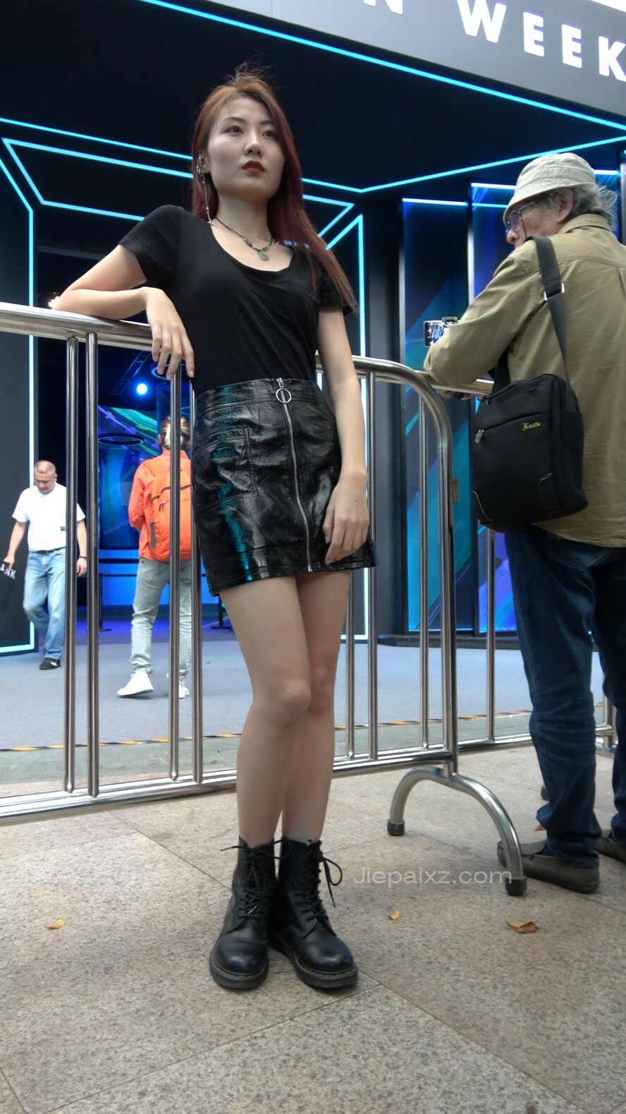 09.JPG