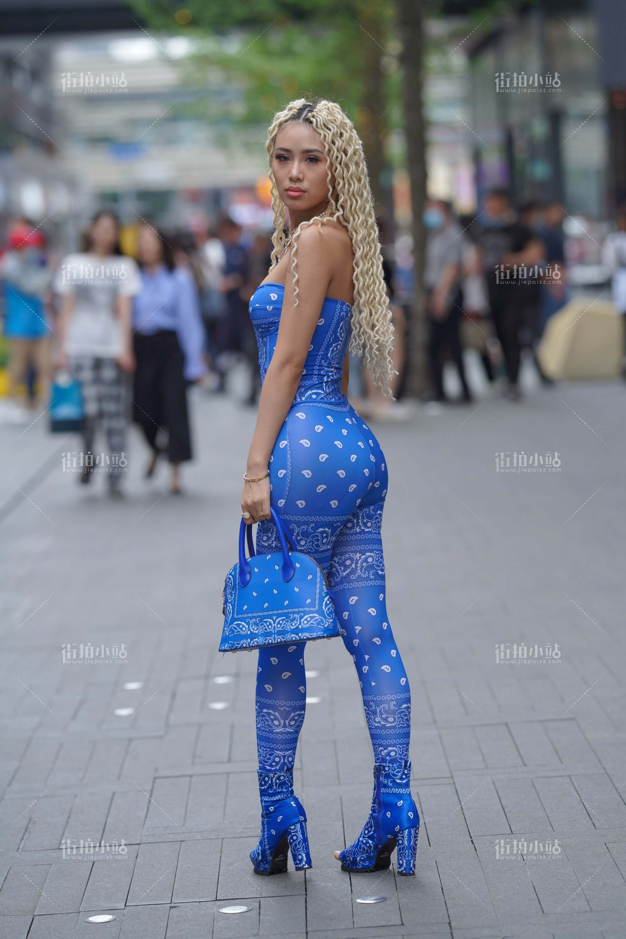 2.JPG