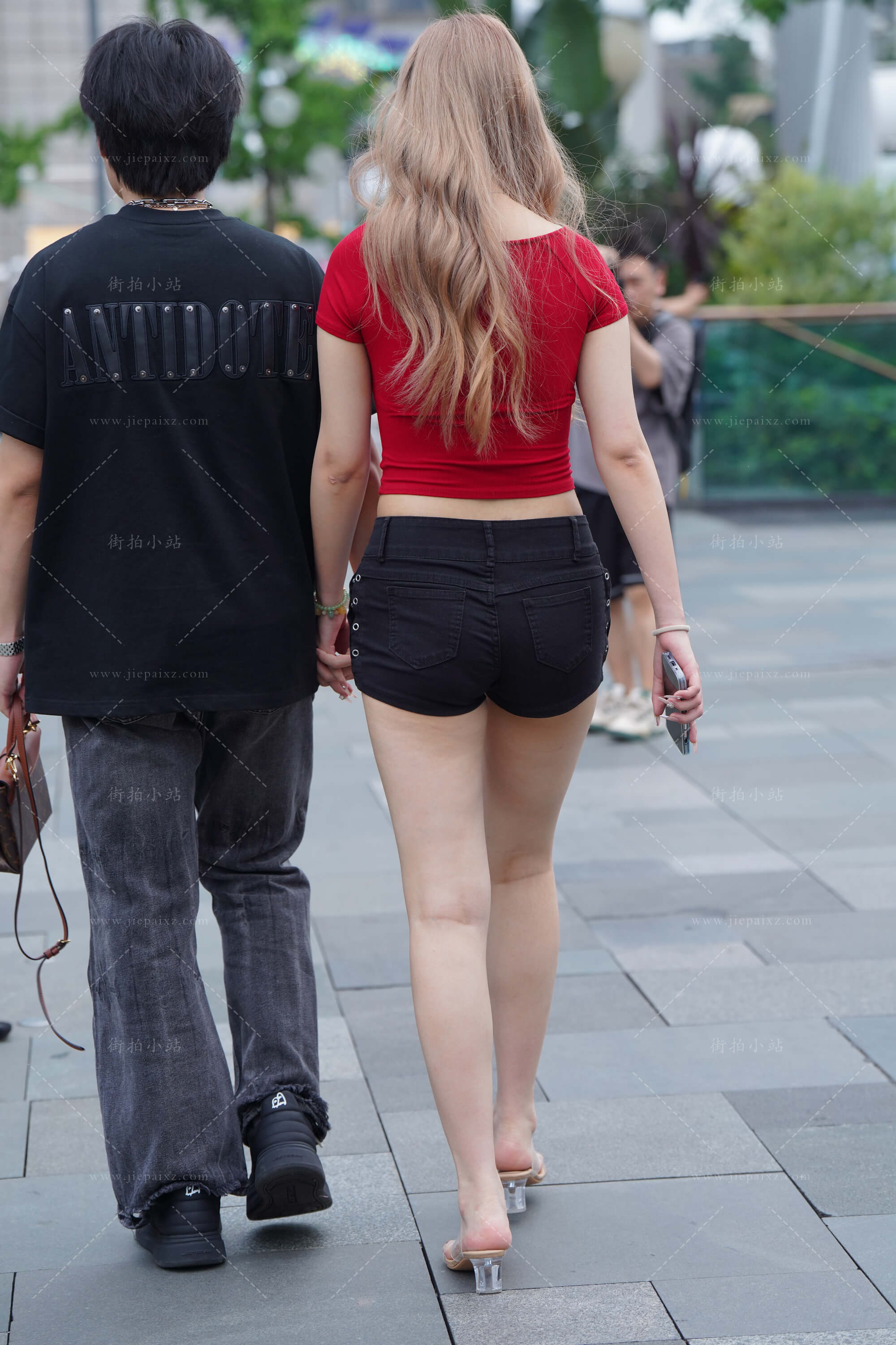 2.JPG