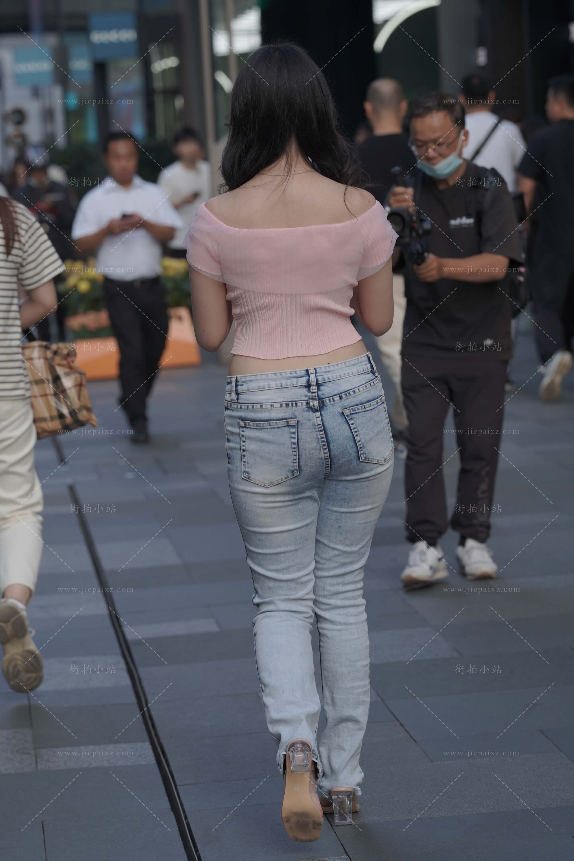 2.JPG