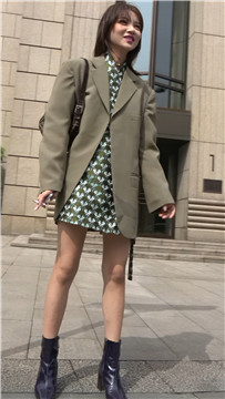 模特范气质街拍美女