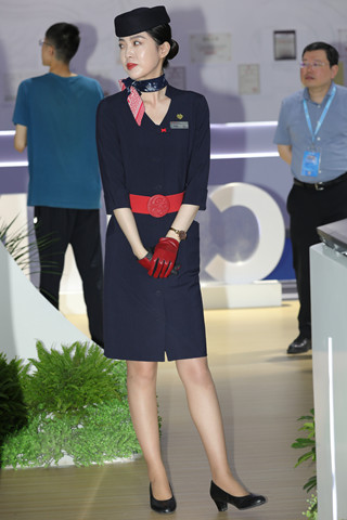 东航的空姐美女