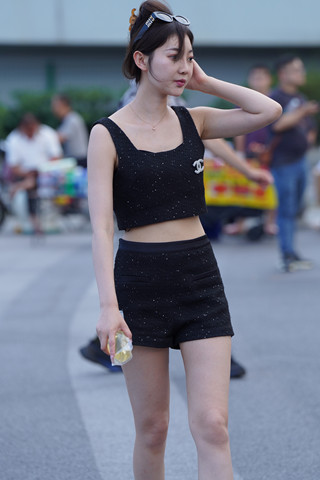 靓丽美腿美女