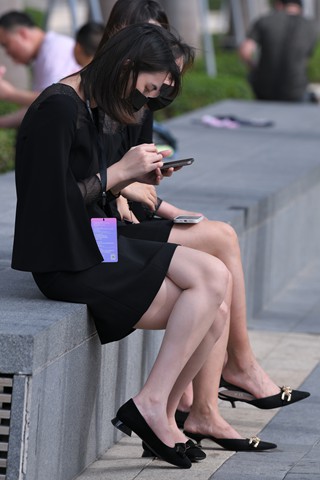 美腿小姐姐